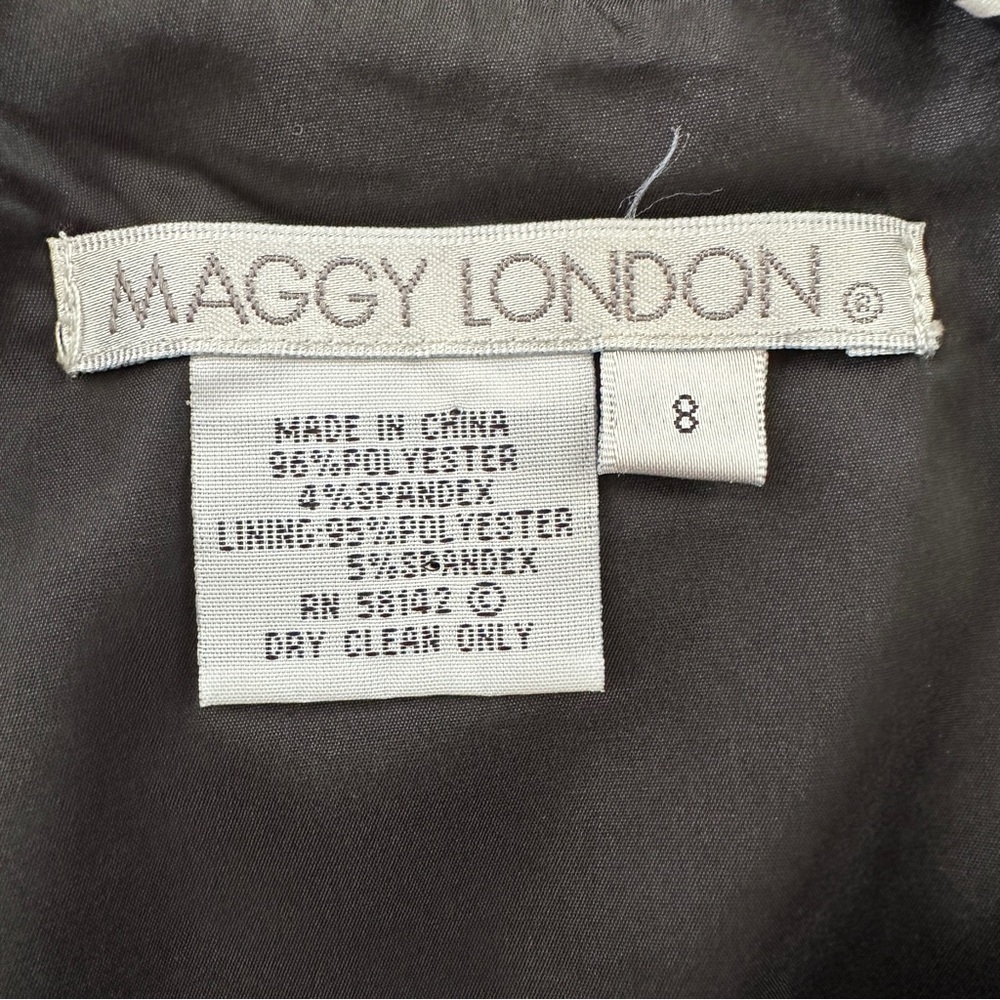 Maggy‎ London Black White Abstract Swirl Print Sleeveless Sheath Dress 8 - Picture 7 of 7